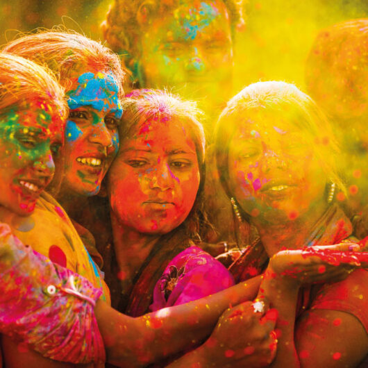 Frauenreise-Indien_Holi_Holifest