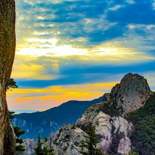 Sonnenuntergang im Seoraksan Nationalpark, Südkorea