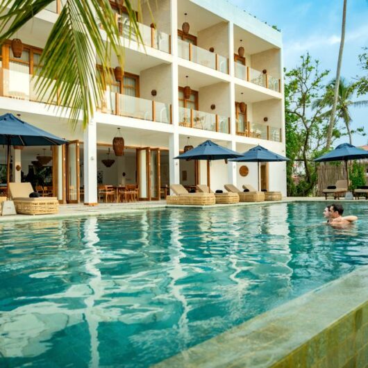 Pool des Villa Lanka Flair Strandhotels der Villa Lanka Pearl in Sri Lanka