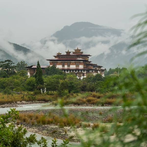 Punakha Dzong am Zusammenfluss von Pho Chhu und Mo Chhu in Bhutan.